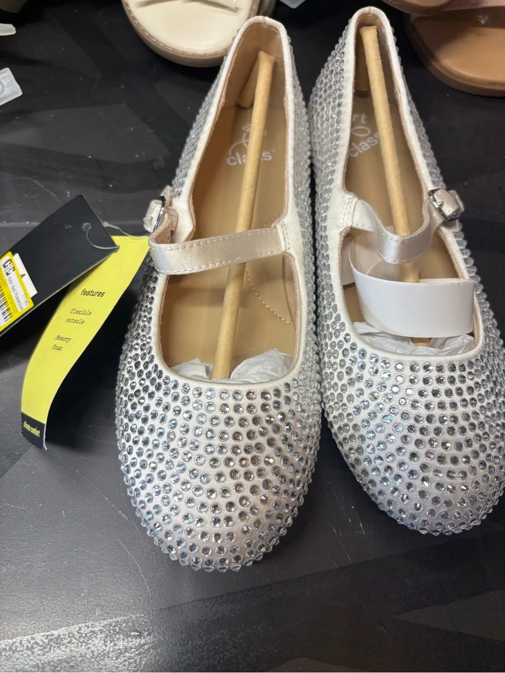 art class White Rhinestone Mary Jane Flats for Kids b179